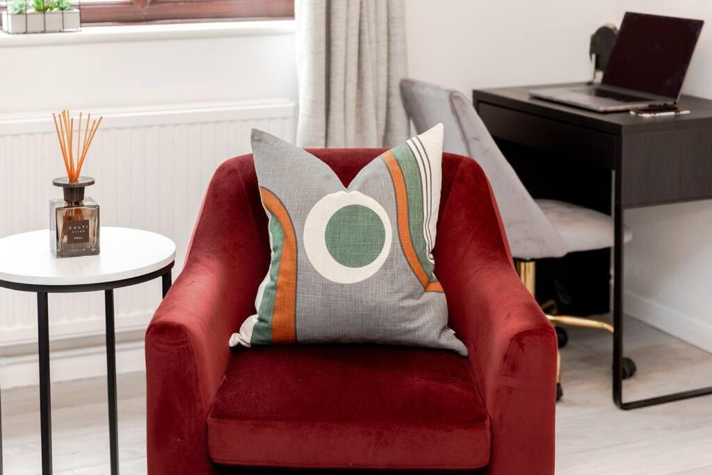 Cosy Decorated Flat In Tonbridgeアパートメント エクステリア 写真