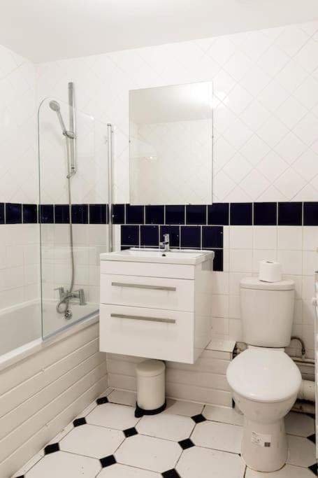 Cosy Decorated Flat In Tonbridgeアパートメント エクステリア 写真