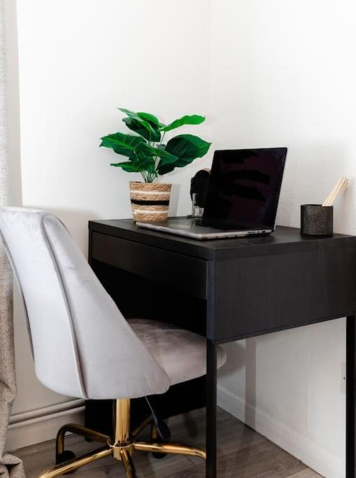 Cosy Decorated Flat In Tonbridgeアパートメント エクステリア 写真